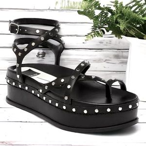 Dolce Vita Black Studded Welma Sandals Women’s Size 10 NWOT